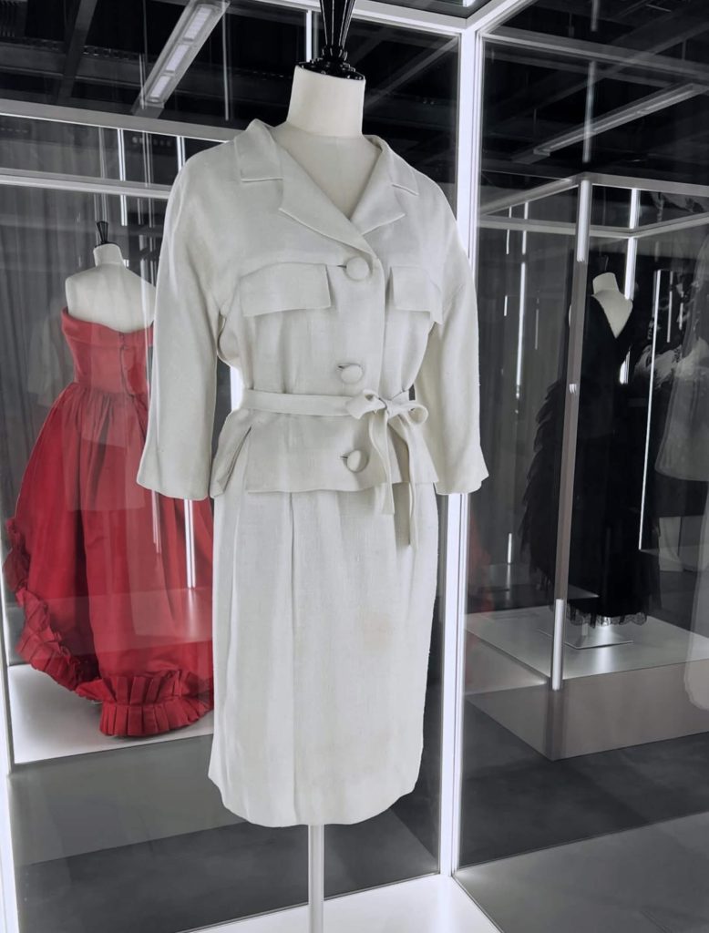 Balenciaga exhibition | Irene’s Dry Cleaning